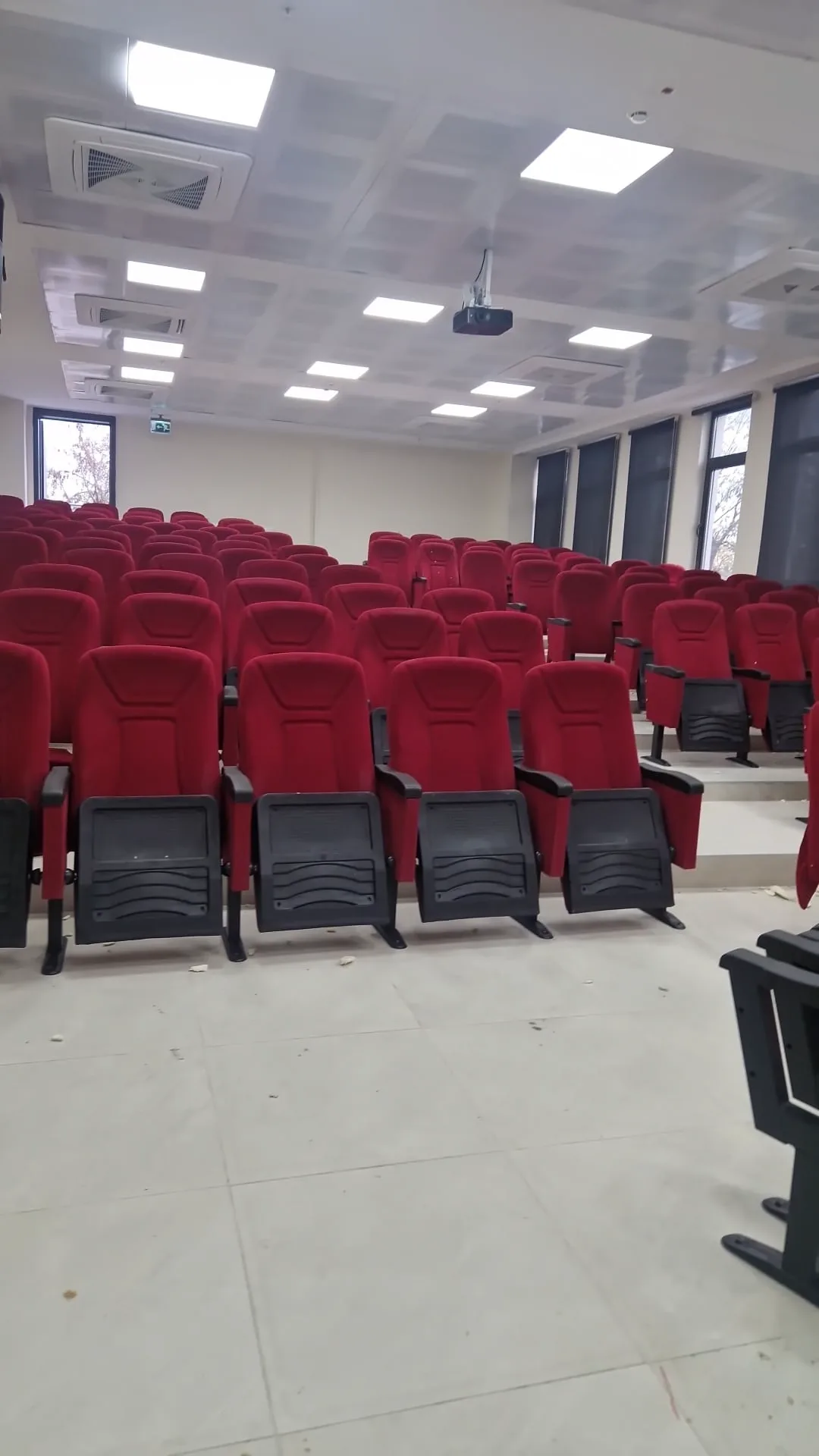Konferans Salonu Projesi