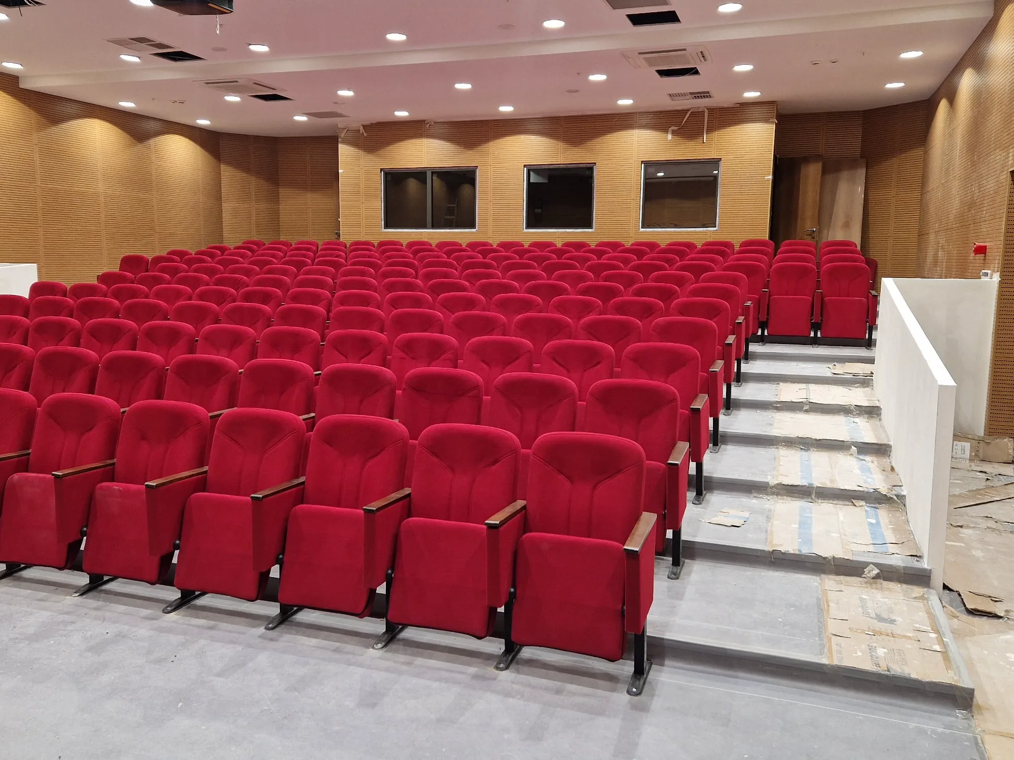 Konferans Salonu Projesi