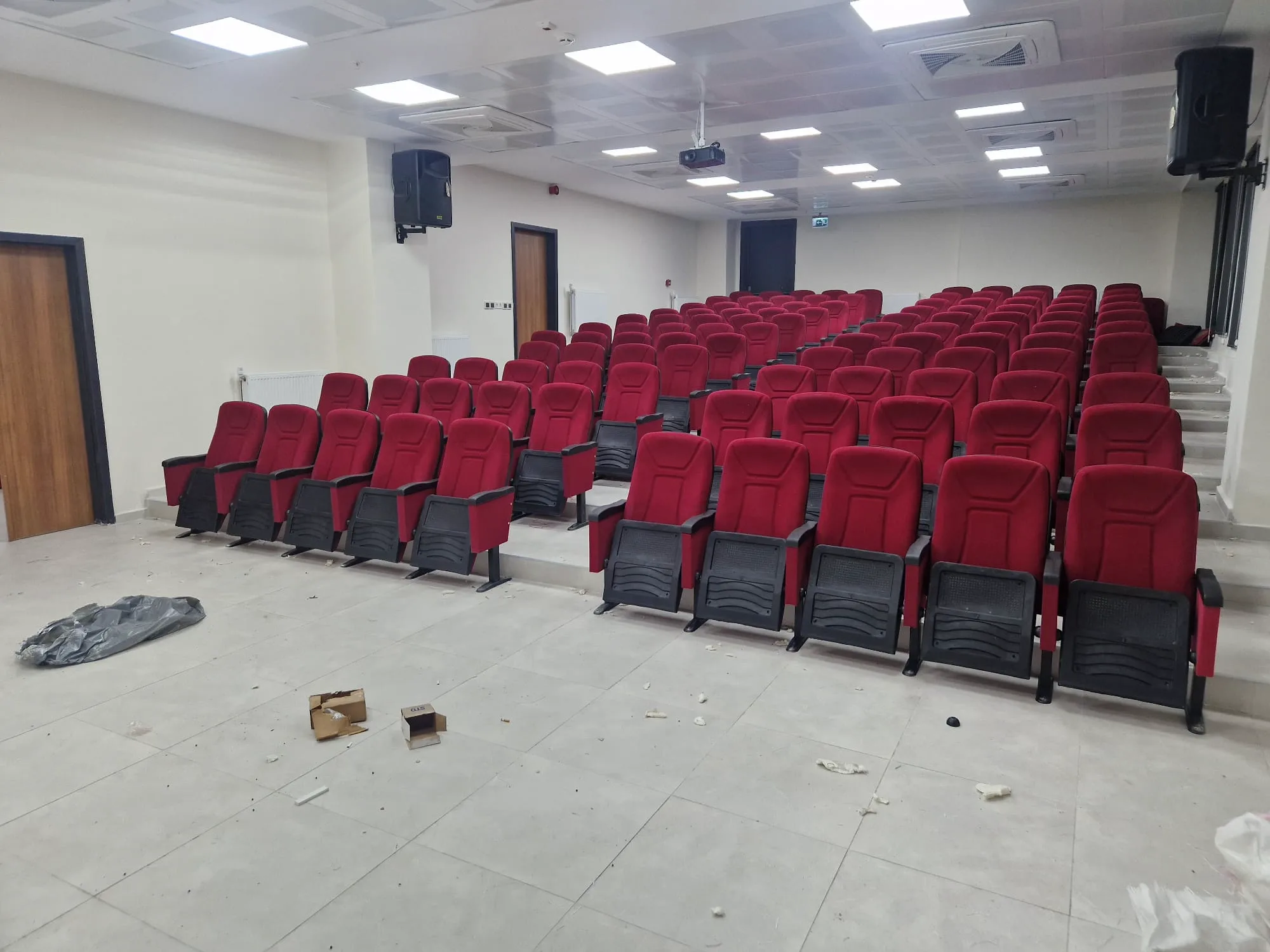 Konferans Salonu Projesi